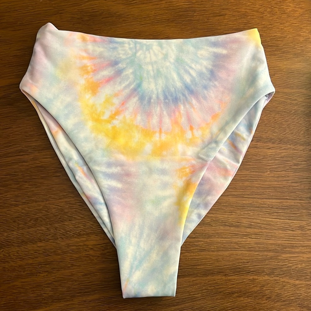 Skatie Monroe Bottom, Small